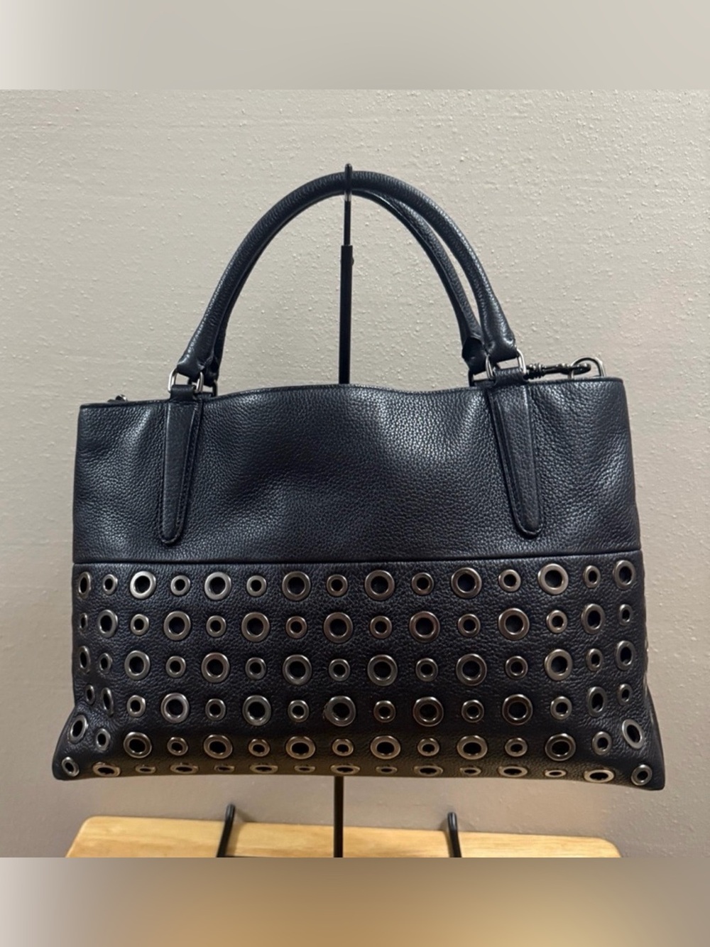 COACH Borough Grommet pebbled leather crossbody bag - Picture 2 of 7